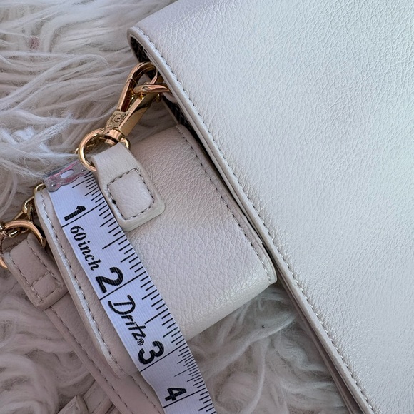 Mali + Lili Vegan Leather Phone Crossbody & Earbud Case - Picture 9 of 9